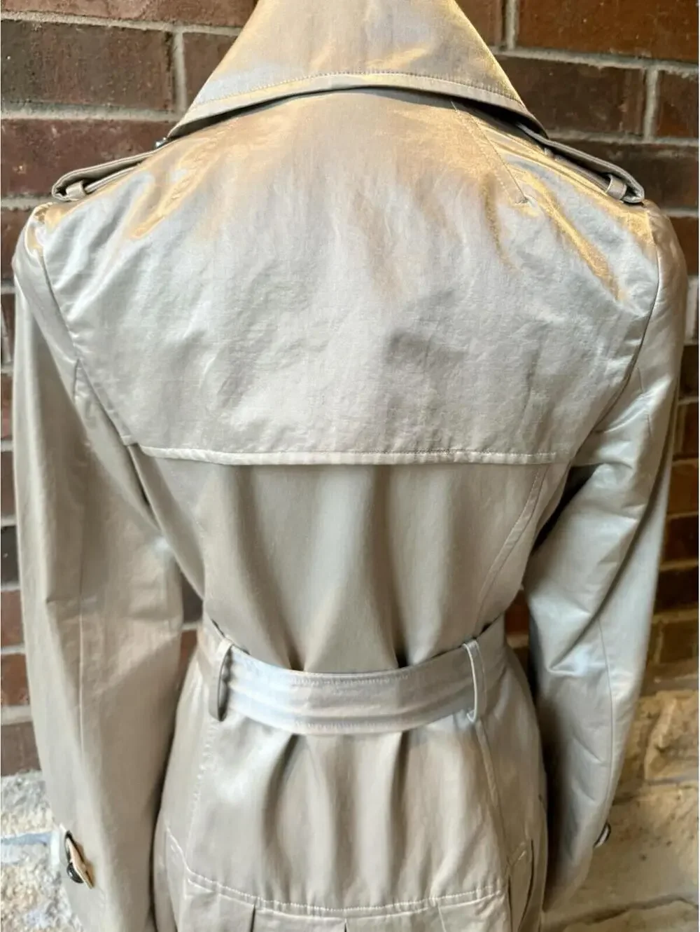 Badgley Mischka Metallic‎ Champagne Trench Coat Jacket Women’s Size 4
